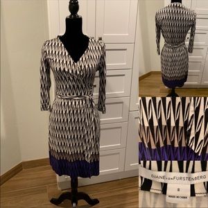 Diane Von Furstenberg Wrap Dress size 8